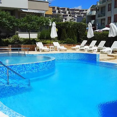 アパートホテル Sineva Del Sol